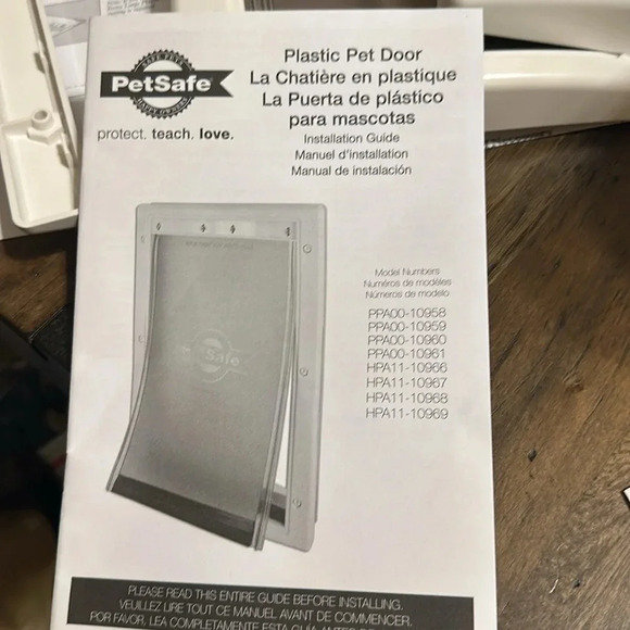 ❣️SALE NWT PETSAFE PLASTIC PET DOOR SYSTEM WHITE SMALL 1lb-15lb Radio System - Picture 7 of 16
